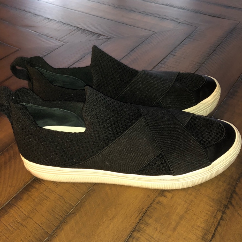 dolce vits slip ons